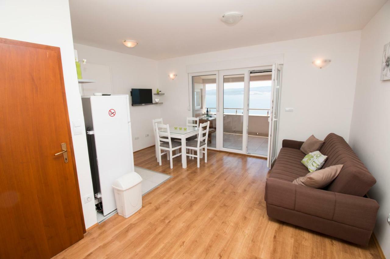 Liber Apartment *